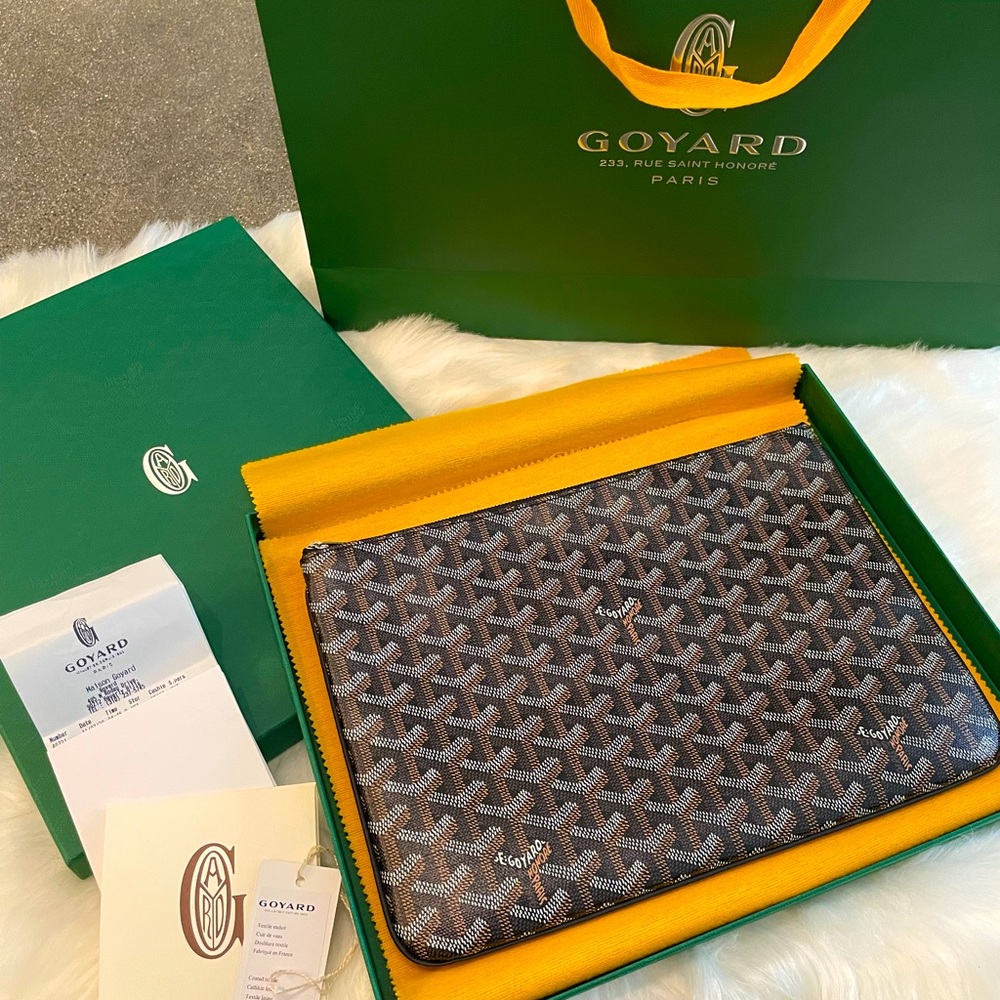 BRAND NEW Goyard pochette senat mm pouch.
